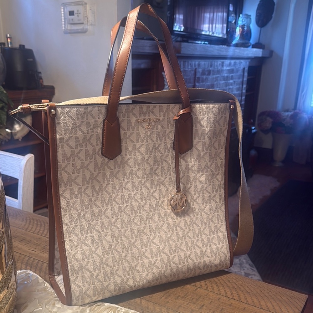 Michael Kors Monogram Tote Bag - Brown and Cream